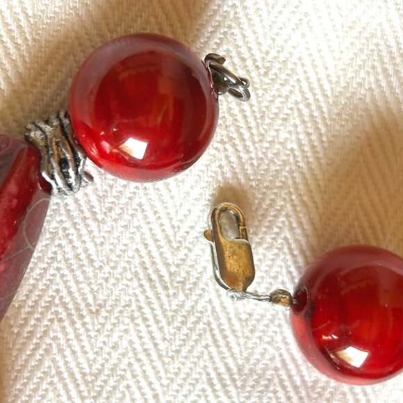 Red Beaded Bracelet With 925 Sterling Silver Clasp - Picture 5 of 6